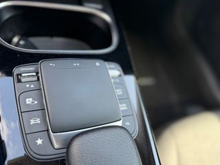 Mercedes-Benz A 250 2020-thumb-17