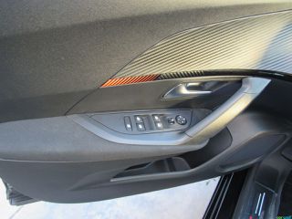 Peugeot 2008 2020 1.5cc-DIESEL-ACTIVE-thumb-10