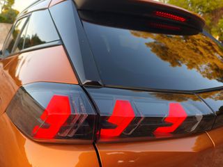 Peugeot 2008 2022 1.2 αυτόματο PURETECH 130hp 8ταχυτητες Style-thumb-29