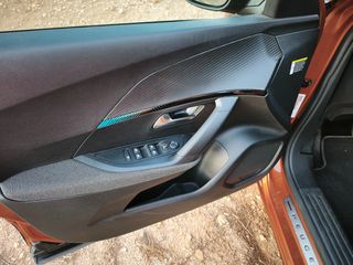 Peugeot 2008 2022 1.2 αυτόματο PURETECH 130hp 8ταχυτητες Style-thumb-53