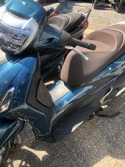 Piaggio Beverly 300 2022-thumb-1