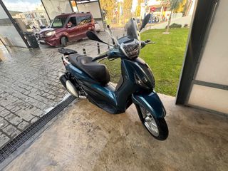 Piaggio Beverly 300 2022-thumb-10