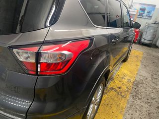 Ford Kuga 2018 Vignale-thumb-2