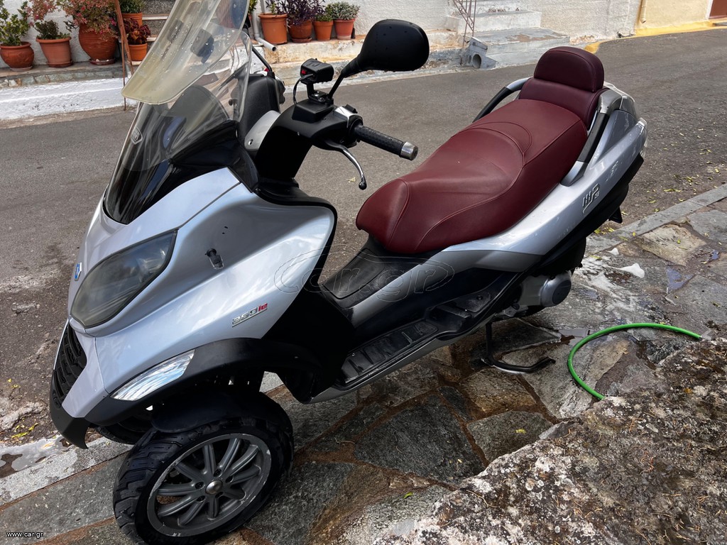 Piaggio MP3 250 LT 2007 MP3 250 LT