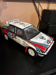 Στατικά Μοντέλα 2023 Lancia delta  martini 1/8 hachette-thumb-2
