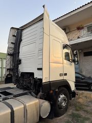 Volvo 2000 FH12-thumb-3