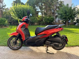 Piaggio Beverly 300 2021 HPE
