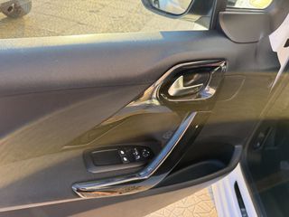 Peugeot 208 2016 1.2 PURETECH 82 STYLE-thumb-11