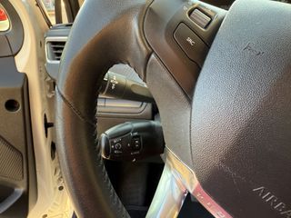 Peugeot 208 2016 1.2 PURETECH 82 STYLE-thumb-13