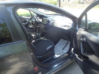 Peugeot 208 2016-thumb-18