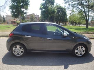 Peugeot 208 2016-thumb-31