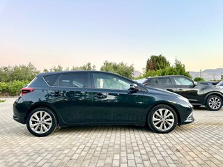 Toyota Auris 2017 1.6 D-4D EXECUTIVE-thumb-6