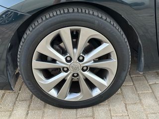 Toyota Auris 2017 1.6 D-4D EXECUTIVE-thumb-13