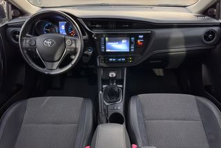 Toyota Auris 2017 1.6 D-4D EXECUTIVE-thumb-16