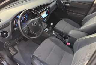 Toyota Auris 2017 1.6 D-4D EXECUTIVE-thumb-19