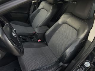 Toyota Auris 2017 1.6 D-4D EXECUTIVE-thumb-20