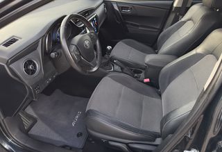 Toyota Auris 2017 1.6 D-4D EXECUTIVE-thumb-21
