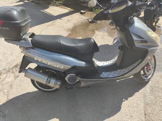 Roller / Scooter 2010 RX 150-thumb-2