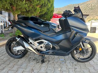 Honda Forza 750 2022