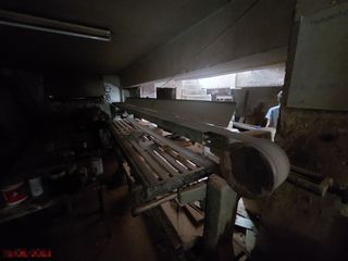 Γυαλοχαρτιέρα, τριβίο ταινία
