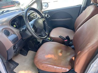 Citroen C-Zero 2012 Tendance-thumb-11