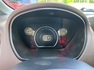Citroen C-Zero 2012 Tendance-thumb-15
