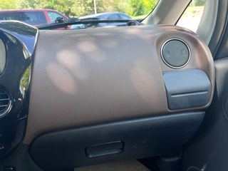 Citroen C-Zero 2012 Tendance-thumb-17