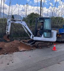 Εκσκαφάκι (διαβολάκι) Bobcat 2000 X331-thumb-1