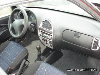 Citroen Saxo 2002-thumb-17