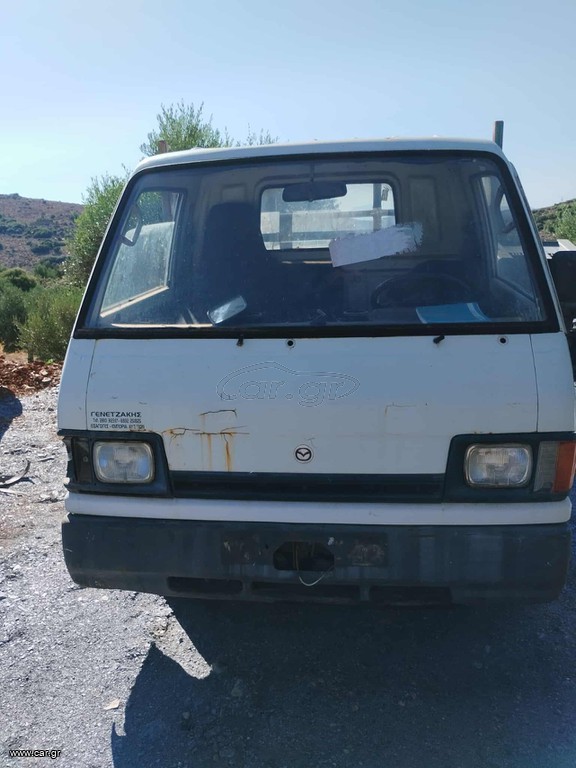 MAZDA E2200 1998