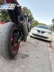 Akrapovic τελικο