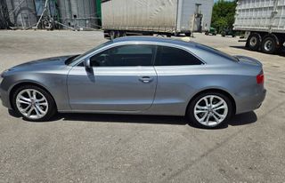 Audi A5 2009 S LINE-thumb-1