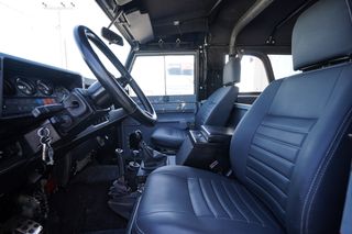 Land Rover Defender 1985 90 2.5 Diesel-thumb-16