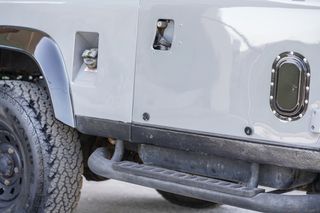 Land Rover Defender 1985 90 2.5 Diesel-thumb-22