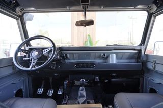 Land Rover Defender 1985 90 2.5 Diesel-thumb-33