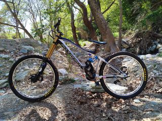 Downhill - Enduro - Trail Mondraker 2013 Summum