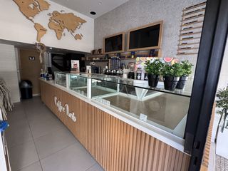 Πωλείται πλήρης εξοπλισμός από κατάστημα coffee lab