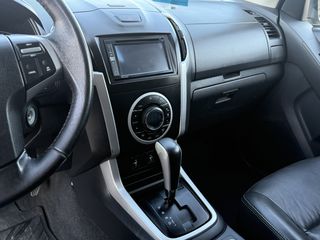Isuzu D-Max 2015 LS 2.5 TWIN TURBO-thumb-17