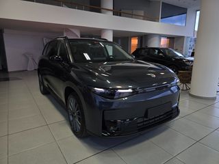 Leapmotor C 10 2026 REEV 970km Αυτονομία-thumb-4