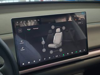 Leapmotor C 10 2026 REEV 970km Αυτονομία-thumb-44