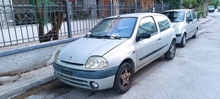 Renault Clio 2000