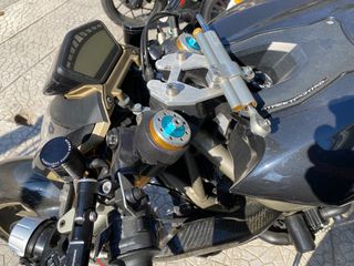 Ducati Streetfighter 2010 1098-thumb-12