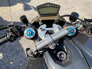Ducati Streetfighter 2010 1098-thumb-11