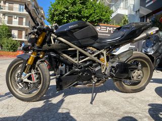 Ducati Streetfighter 2010 1098-thumb-2