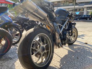 Ducati Streetfighter 2010 1098-thumb-7