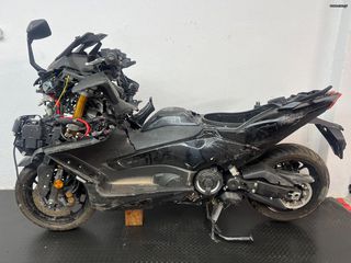 YAMAHA TMAX 560 TECH MAX ΓΙΑ ΑΝΤΑΛΛΑΚΤΙΚΑ '24