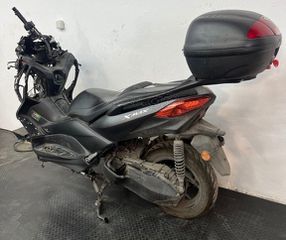 Yamaha XMAX 300 2019-thumb-2