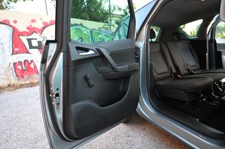 Opel Meriva 2010-thumb-17