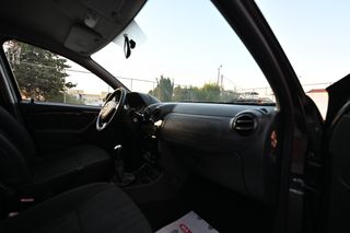 Dacia Duster 2011-thumb-10