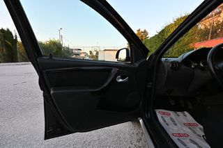 Dacia Duster 2011-thumb-20